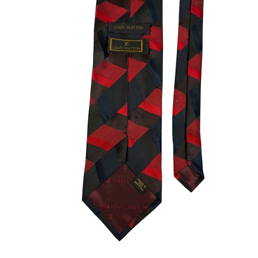 VTG Louis Vuitton Mens Silk Tie Red Black Navy Geometric Chevron‎ Made Italy 60